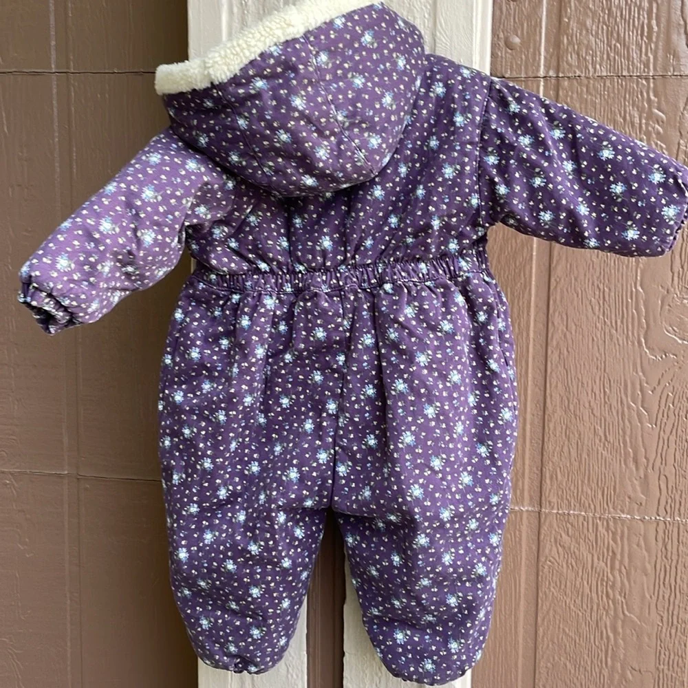 Gap Snowsuit - Picture 5 of 6